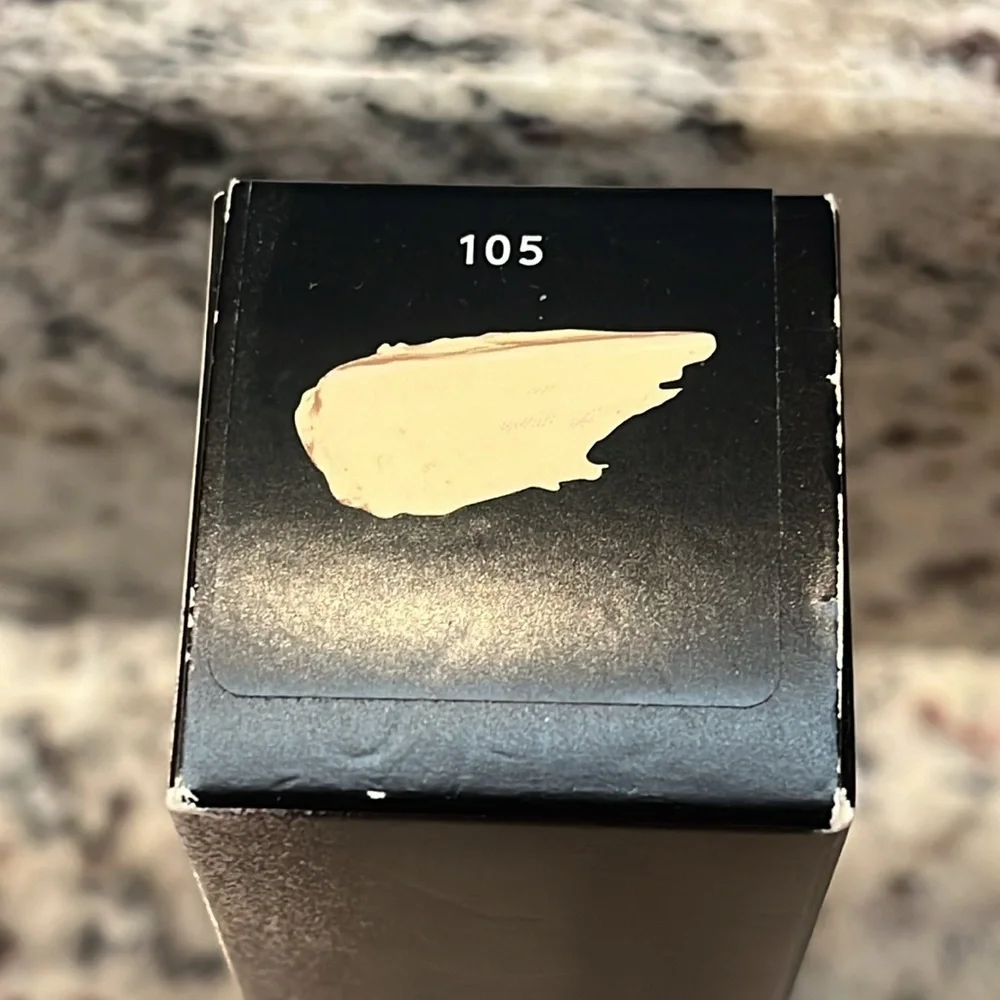 Fenty Beauty 105 Soft Matte Foundation - Picture 4 of 5